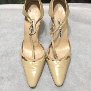 Manolo Blahnik shoe beige color